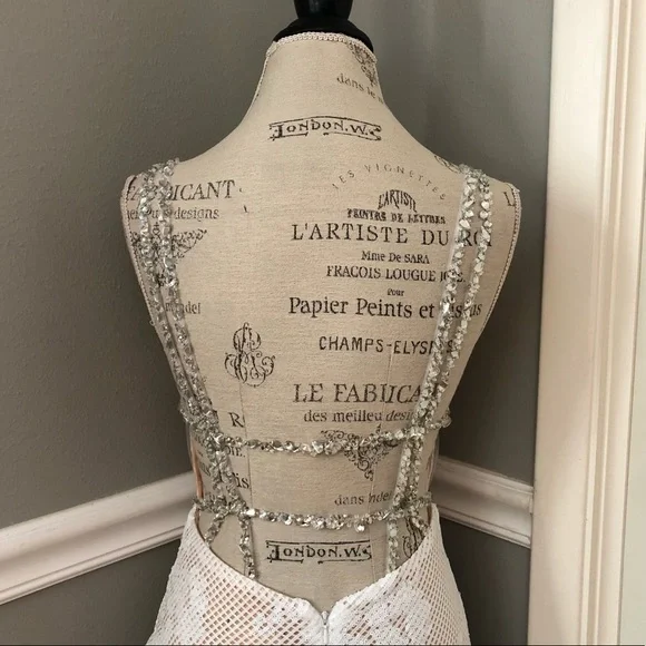 NEW JOVANI SZ 4 IVORY NUDE ILLUSION LACE BEADED FORMAL EVENING GOWN - Picture 8 of 16